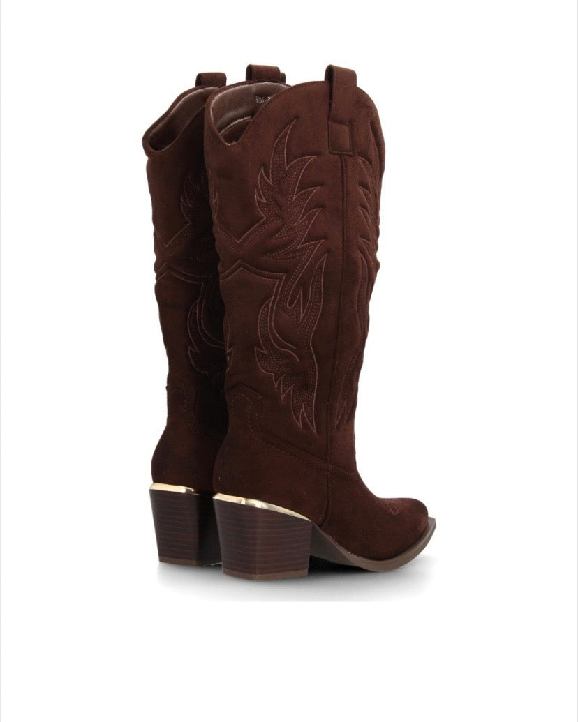 BOTAS ALTAS COWBOY Disponibles en 3 colores.
