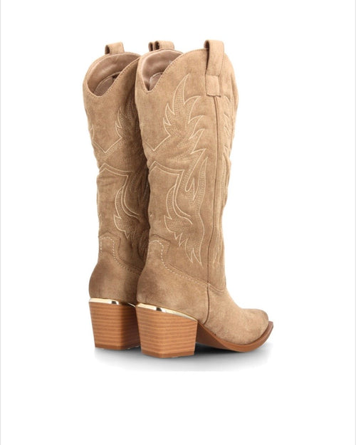 BOTAS ALTAS COWBOY Disponibles en 3 colores.