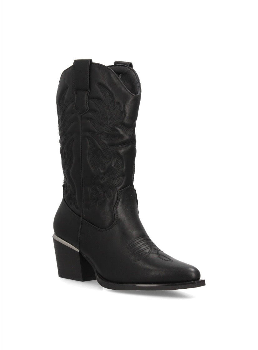 BOTAS COWBOY TACÓN Disponibles en 2 colores.